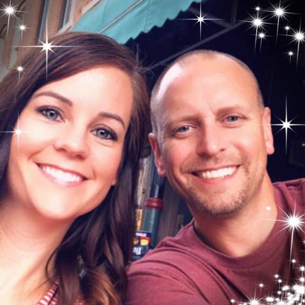 Meet your Posher, Laura-adam